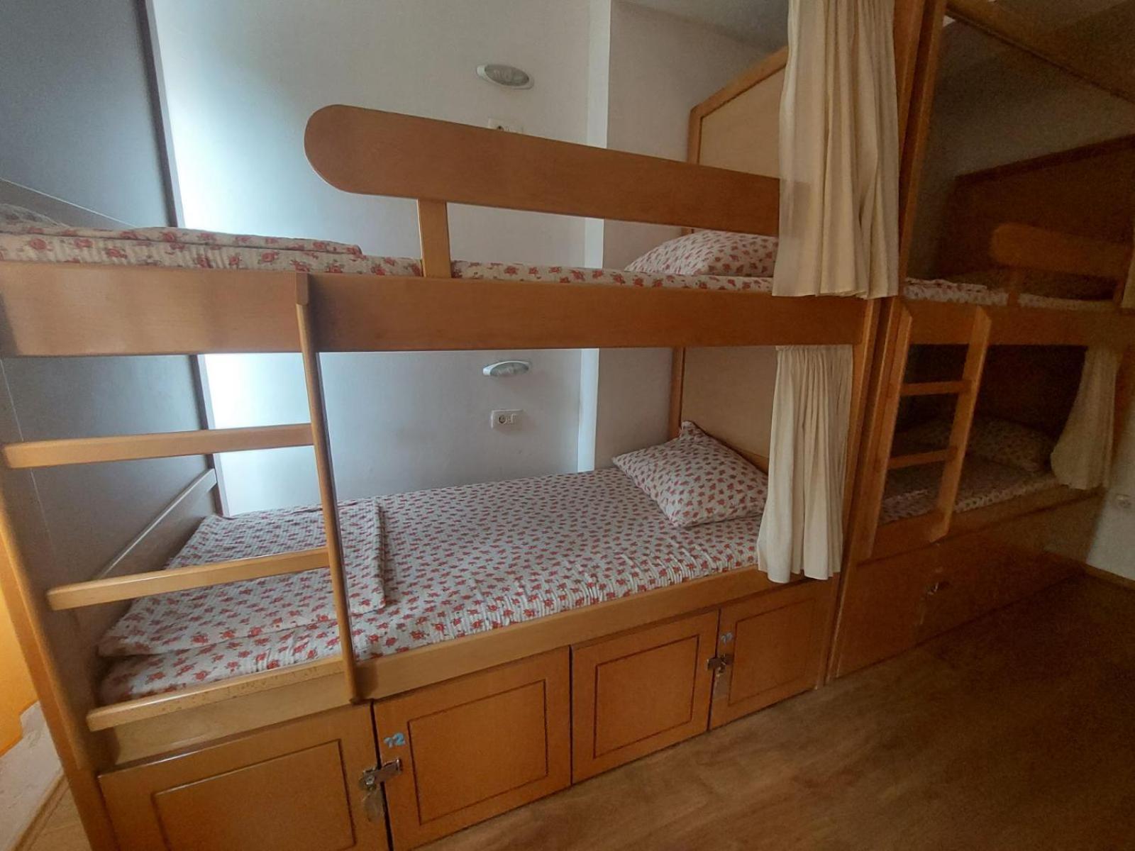 Hostel Valentin 2 Szkopje Kültér fotó