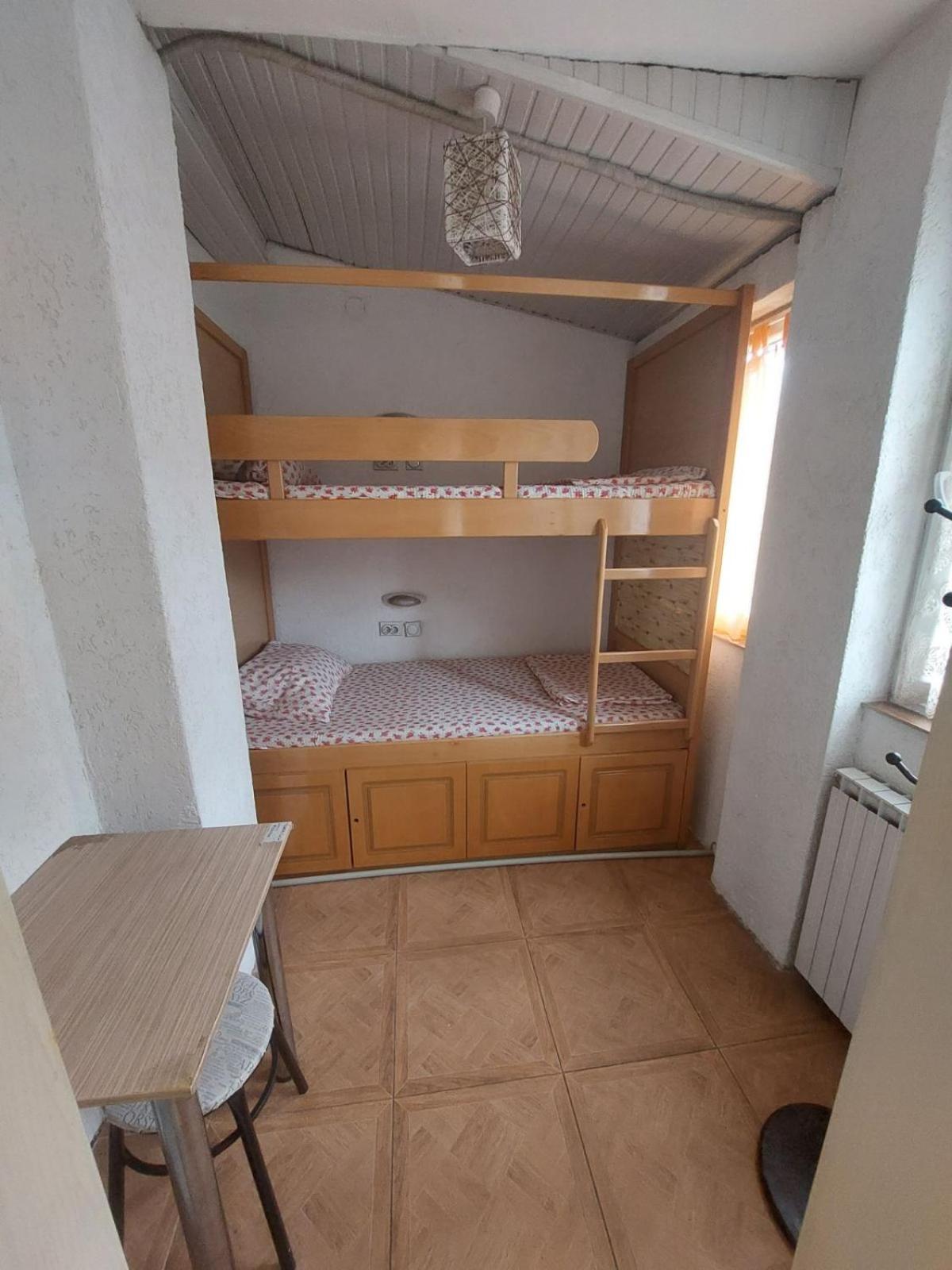 Hostel Valentin 2 Szkopje Kültér fotó