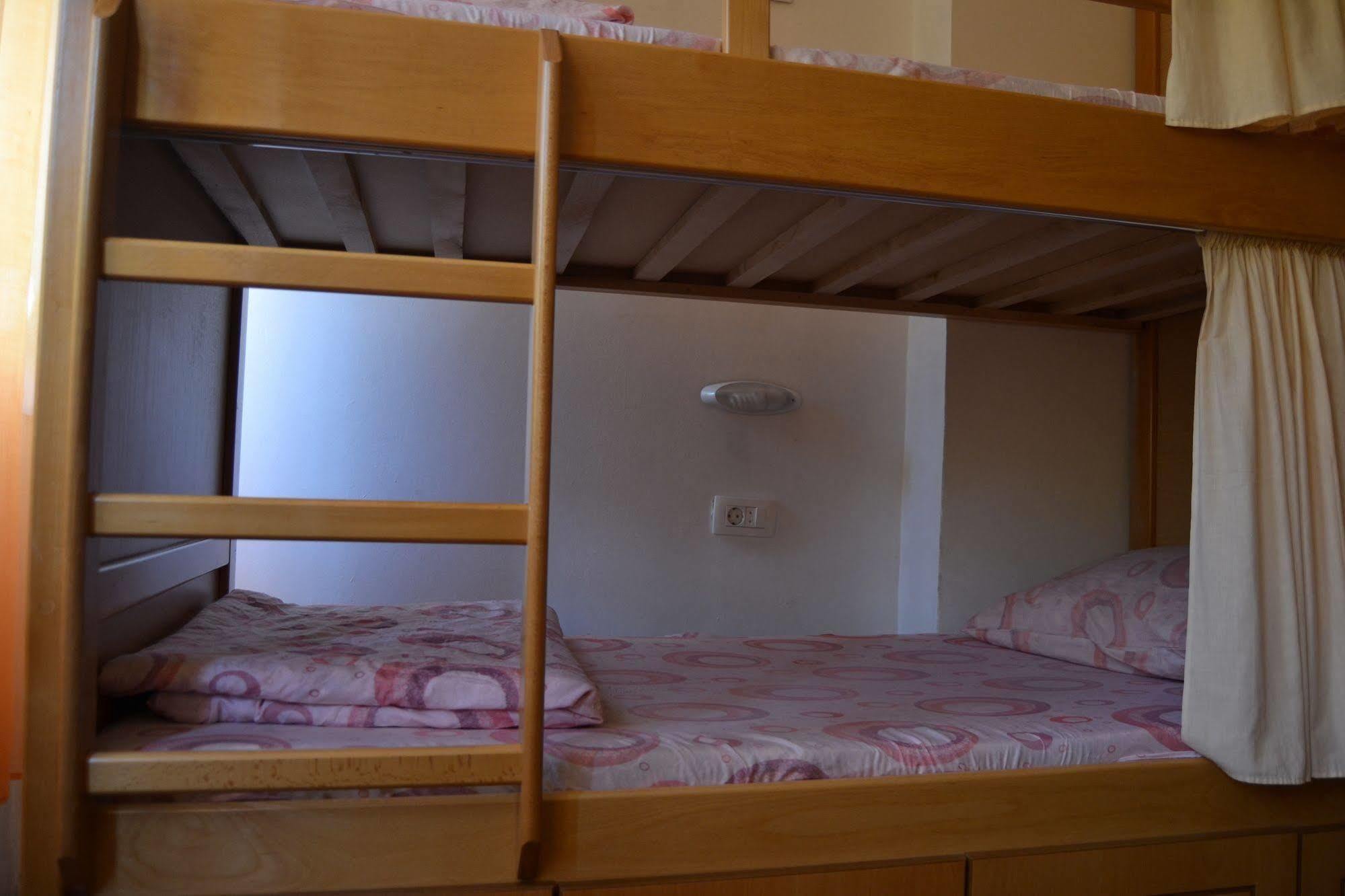 Hostel Valentin 2 Szkopje Kültér fotó